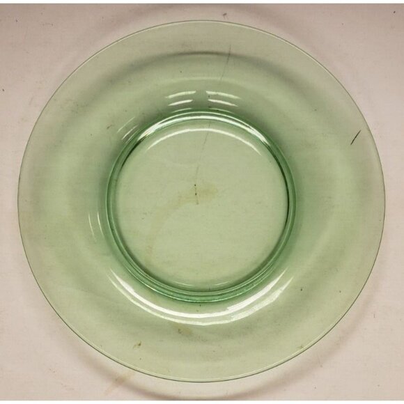Uranium Glass Plate- 8" - Picture 1 of 3